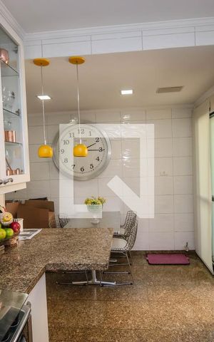 Apartamento à venda com 184m², 4 quartos e 3 vagas Apartamento à venda com 184m², 4 quartos e 3 vagasCozinha