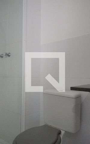 Apartamento à venda com 55m², 2 quartos e 1 vagaBanheiro Corredor