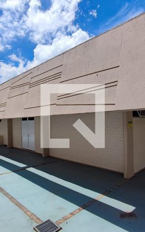 Apartamento à venda com 54m², 2 quartos e 1 vaga Apartamento à venda com 54m², 2 quartos e 1 vagaÁrea comum - Salão de festas