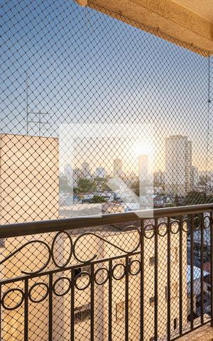 Apartamento à venda com 63m², 2 quartos e 1 vaga Apartamento à venda com 63m², 2 quartos e 1 vagaVaranda