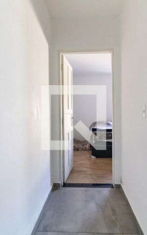Casa à venda com 225m², 3 quartos e 2 vagas Casa à venda com 225m², 3 quartos e 2 vagasCorredor