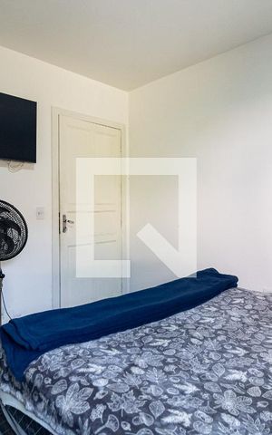 Casa à venda com 225m², 3 quartos e 2 vagas Casa à venda com 225m², 3 quartos e 2 vagasSemi Suíte
