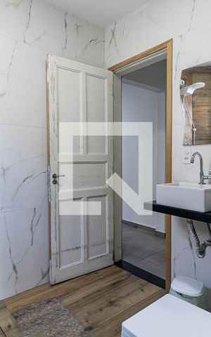 Casa à venda com 225m², 3 quartos e 2 vagas Casa à venda com 225m², 3 quartos e 2 vagasBanheiro da Semi Suíte