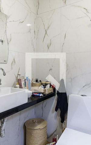 Casa à venda com 225m², 3 quartos e 2 vagas Casa à venda com 225m², 3 quartos e 2 vagasBanheiro da Semi Suíte