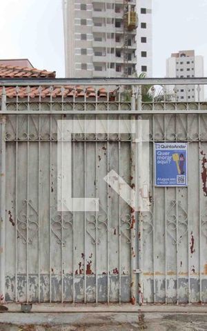 Casa para alugar com 70m², 3 quartos e 3 vagasFachada
