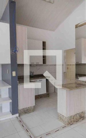 Casa para alugar com 70m², 3 quartos e 3 vagasCozinha