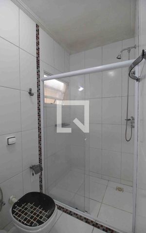 Casa para alugar com 70m², 3 quartos e 3 vagasBanheiro