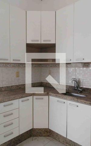 Casa para alugar com 70m², 3 quartos e 3 vagasCozinha