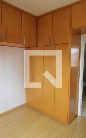 Apartamento à venda com 75m², 3 quartos e 2 vagasQuarto 2