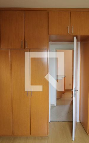 Apartamento à venda com 75m², 3 quartos e 2 vagasQuarto 2