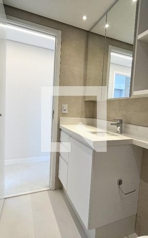 Apartamento à venda com 84m², 3 quartos e 1 vaga Apartamento à venda com 84m², 3 quartos e 1 vagaBanheiro Corredor