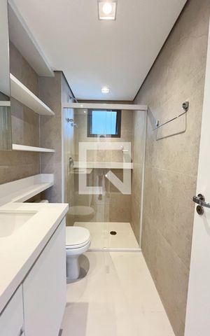 Apartamento à venda com 84m², 3 quartos e 1 vaga Apartamento à venda com 84m², 3 quartos e 1 vagaBanheiro Corredor