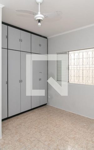 Casa para alugar com 274m², 3 quartos e 2 vagas Casa para alugar com 274m², 3 quartos e 2 vagasQuarto