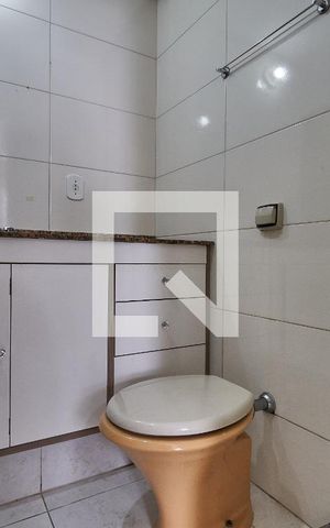 Apartamento para alugar com 73m², 2 quartos e 1 vaga Apartamento para alugar com 73m², 2 quartos e 1 vagaBanheiro Suíte