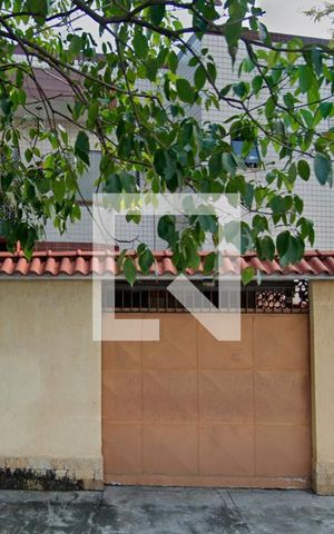 Casa à venda com 100m², 2 quartos e 1 vaga Casa à venda com 100m², 2 quartos e 1 vagaFachada