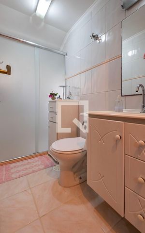 Apartamento à venda com 59m², 2 quartos e 1 vaga Apartamento à venda com 59m², 2 quartos e 1 vagaBanheiro
