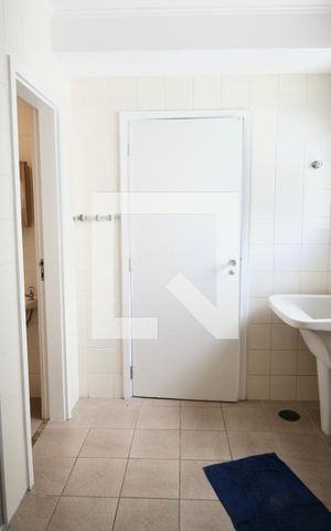 Apartamento para alugar com 120m², 4 quartos e 2 vagas Apartamento para alugar com 120m², 4 quartos e 2 vagasÁrea de Serviço