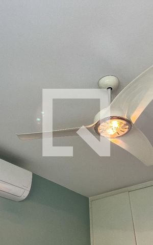 Apartamento à venda com 290m², 4 quartos e 3 vagas Apartamento à venda com 290m², 4 quartos e 3 vagasDetalhe Quarto 4