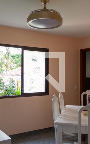Apartamento à venda com 290m², 4 quartos e 3 vagas Apartamento à venda com 290m², 4 quartos e 3 vagasCopa