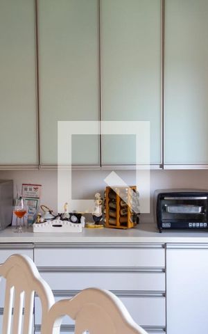 Apartamento à venda com 290m², 4 quartos e 3 vagas Apartamento à venda com 290m², 4 quartos e 3 vagasCopa