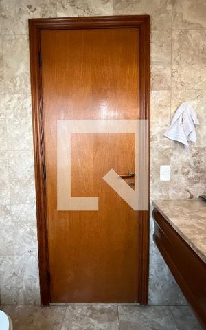 Apartamento à venda com 290m², 4 quartos e 3 vagasLavabo
