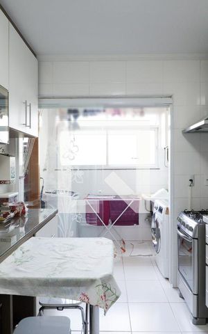 Apartamento à venda com 98m², 3 quartos e 2 vagasCozinha e Área de Serviço