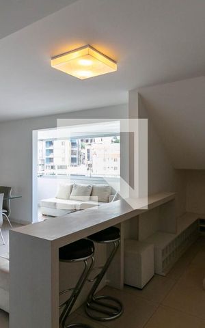 Apartamento à venda com 270m², 3 quartos e 4 vagas Apartamento à venda com 270m², 3 quartos e 4 vagasSala