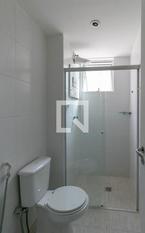 Apartamento à venda com 270m², 3 quartos e 4 vagas Apartamento à venda com 270m², 3 quartos e 4 vagasBanheiro 2