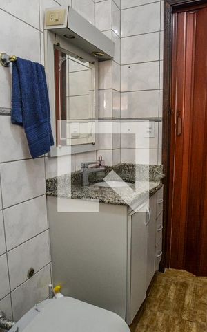 Apartamento à venda com 72m², 2 quartos e 2 vagasBanheiro da Suíte