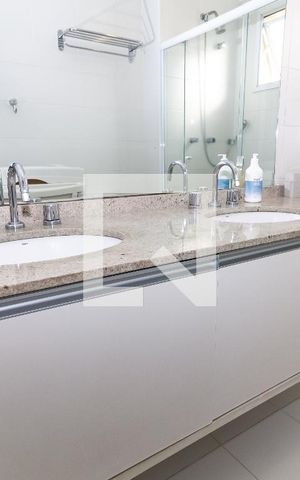 Apartamento à venda com 162m², 3 quartos e 3 vagasBanheiro da Suíte 3