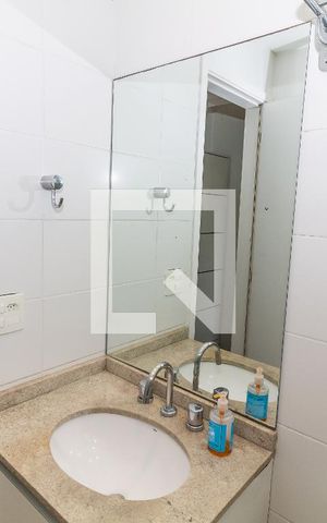 Apartamento à venda com 162m², 3 quartos e 3 vagasBanheiro da Suíte 1