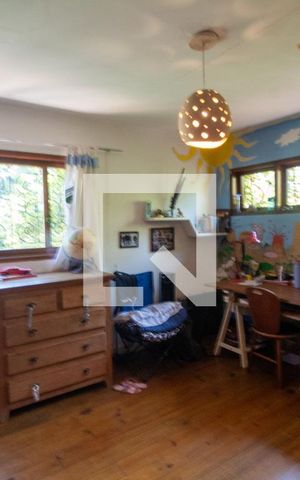 Casa para alugar com 344m², 4 quartos e 4 vagasSuíte 2