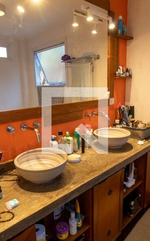 Casa para alugar com 344m², 4 quartos e 4 vagasBanheiro da Suíte 1