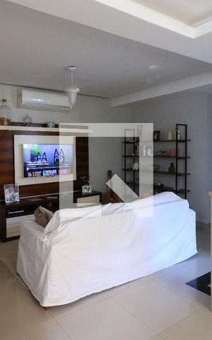 Casa à venda com 90m², 2 quartos e 1 vagaSala
