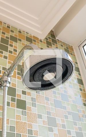 Apartamento à venda com 195m², 3 quartos e 1 vaga Apartamento à venda com 195m², 3 quartos e 1 vagaBanheiro da Suíte 1