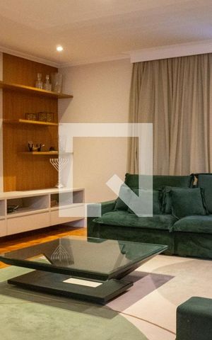 Apartamento à venda com 195m², 3 quartos e 1 vaga Apartamento à venda com 195m², 3 quartos e 1 vagaSala