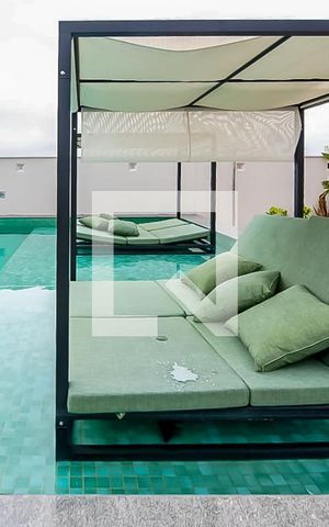 Studio à venda com 24m², 1 quarto e sem vagaÁrea comum - Piscina
