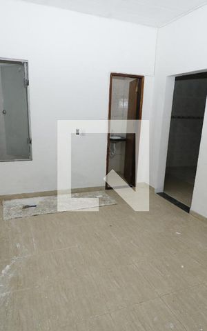 Casa para alugar com 35m², 2 quartos e 1 vagaSala