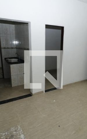 Casa para alugar com 35m², 2 quartos e 1 vagaSala