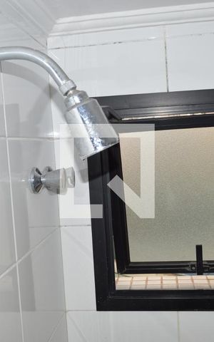 Apartamento à venda com 204m², 4 quartos e 4 vagasBanheiro do Quarto de Serviço