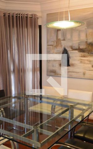 Apartamento à venda com 204m², 4 quartos e 4 vagasSala