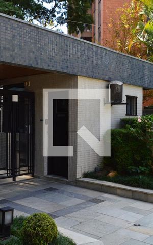 Apartamento à venda com 204m², 4 quartos e 4 vagasPortaria
