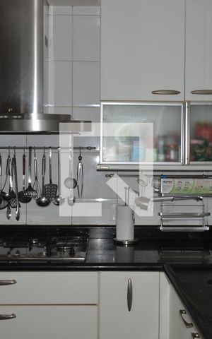 Apartamento à venda com 204m², 4 quartos e 4 vagasCozinha