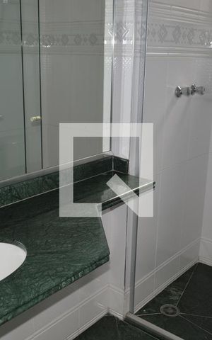 Apartamento à venda com 204m², 4 quartos e 4 vagasBanheiro da Suíte 1