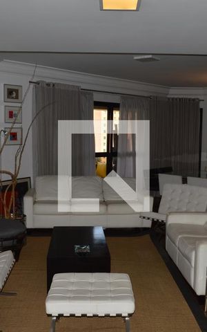 Apartamento à venda com 204m², 4 quartos e 4 vagasSala