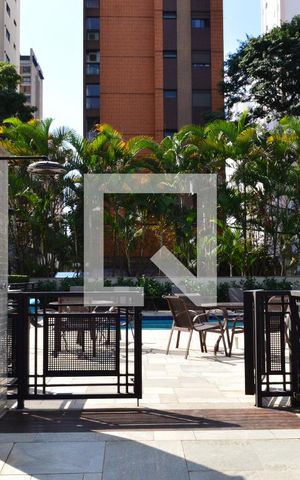 Apartamento à venda com 204m², 4 quartos e 4 vagasPiscina