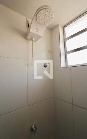 Apartamento para alugar com 56m², 2 quartos e 1 vaga Apartamento para alugar com 56m², 2 quartos e 1 vagaBanheiro 1