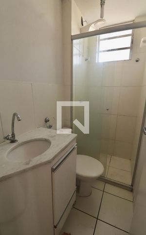 Apartamento para alugar com 56m², 2 quartos e 1 vaga Apartamento para alugar com 56m², 2 quartos e 1 vagaBanheiro 1
