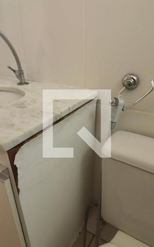 Apartamento para alugar com 56m², 2 quartos e 1 vaga Apartamento para alugar com 56m², 2 quartos e 1 vagaBanheiro 1