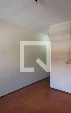 Casa à venda com 165m², 4 quartos e 2 vagasSuíte